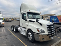 2019 Freightliner T12664ST