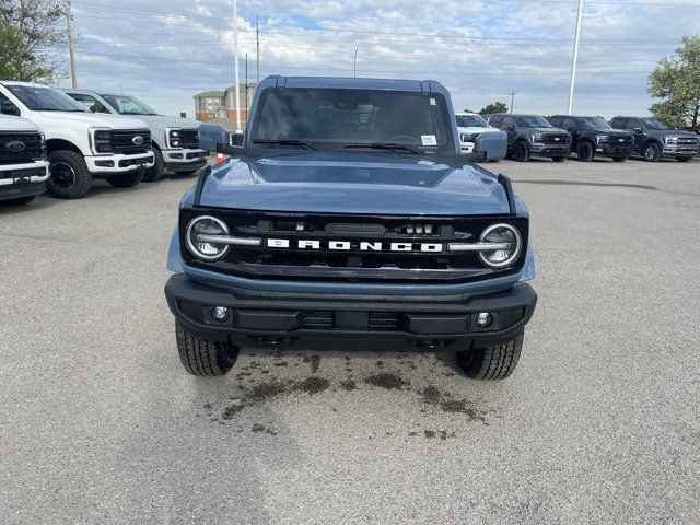 2025 Ford Bronco Outer Banks 4 Door 4X4 W/CARBONIZED GREY in Cars & Trucks in Calgary - Image 2