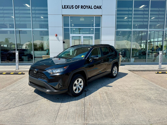2021 Toyota RAV4 LE LE / ZERO ACCIDENTS / FWD / PREMIUM SOUND in Cars & Trucks in Calgary
