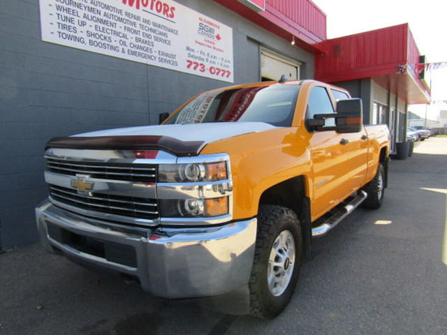  2015 Chevrolet SILVERADO 2500HD LT CREW 4X4 LOADED, INSPECTED,  in Cars & Trucks in Swift Current - Image 3