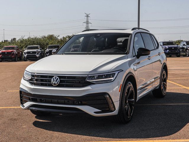 2024 Volkswagen Tiguan Comfortline R-Line Black Edition 2.0T in Cars & Trucks in Strathcona County - Image 4