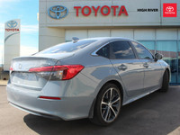 // ACCIDENT FREE!! // ADVANCED SAFETY FEATURES »» Adaptive cruise control for stress-free driving »»... (image 4)