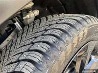 This Jeep Grand Cherokee boasts a Regular Unleaded V-6 3.6 L/220 engine powering this Automatic tran... (image 9)
