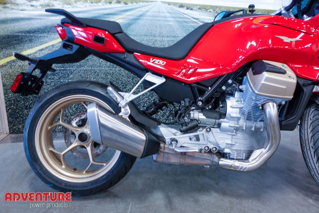 2023 Moto Guzzi V100 Mandello in Touring in Winnipeg - Image 4