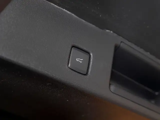 2023 Ford Escape PLATINUM AWD *NAV* SIÈGES / VOLANT CHAUF CARPLA in Cars & Trucks in Laurentides - Image 34