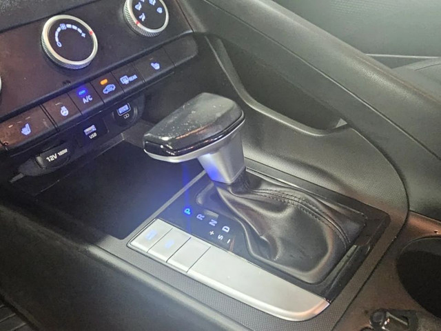 2021 Hyundai Elantra PREFERRED / SEL in Cars & Trucks in City of Montréal