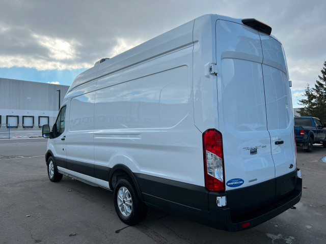 2022 Ford TRANSIT CARGO FORD Transit T-250 XLT- CARGO- REEFER/FR in Cars & Trucks in Oakville / Halton Region - Image 2