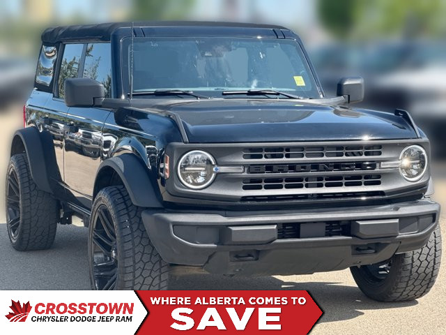 2022 Ford Bronco Base | Low Km's | Clean CarFax in Cars & Trucks in Edmonton
