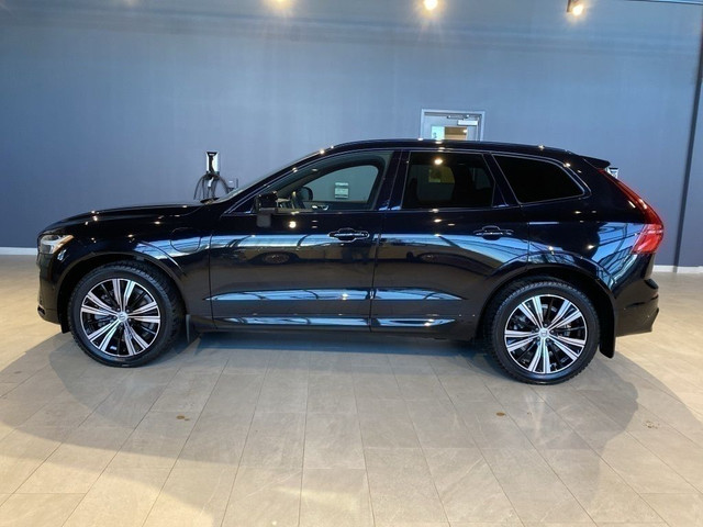 2024 Volvo XC60 Recharge T8 eAWD PHEV Ultimate Black Edition in Cars & Trucks in Edmonton - Image 2