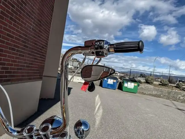 2018 Harley-Davidson Softail FLDE - Deluxe in Street, Cruisers & Choppers in Kelowna - Image 64