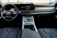 Leather Seating Surfaces, 12.3 Inch Lcd Cluster, Ventilated Front Seats, Harman Kardon Sound System,... (image 4)