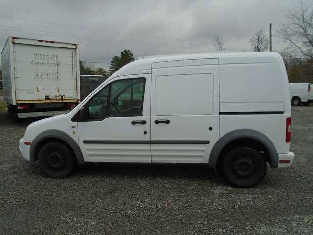  2012 Ford Transit Connect cargo van 114.6 XLT w-o rear door gla in Cars & Trucks in St. Catharines - Image 2