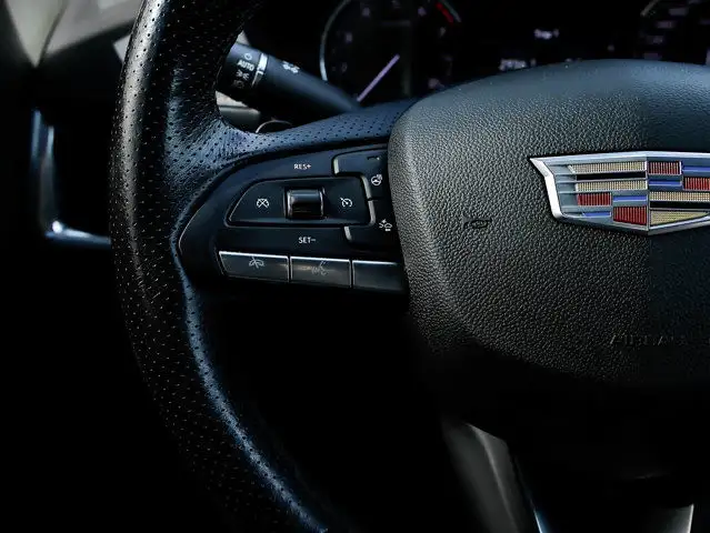 2022 Cadillac XT4 AWD Sport 2.0L in Cars & Trucks in Strathcona County - Image 22