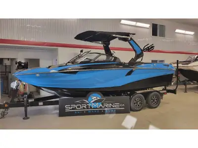 Centurion Fi21 2023 Longeur / Length : 21’ Largeur / Beam : 102” Capacité / Capacity : 12 Passagers...