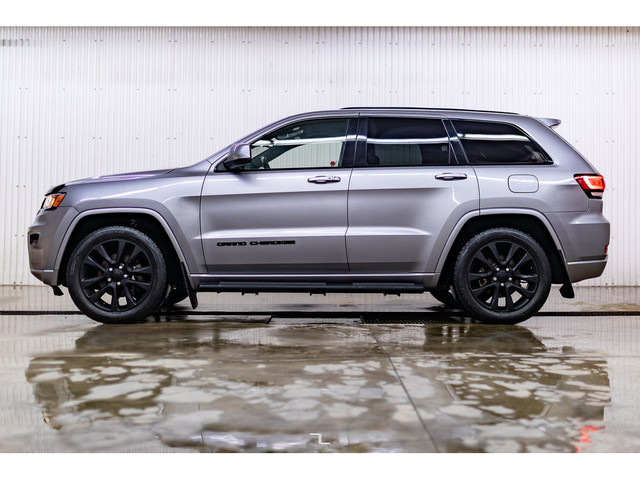 2017 Jeep Grand Cherokee 4x4 Altitude Leather Roof Nav BCam in Cars & Trucks in Grande Prairie - Image 3