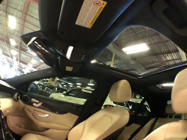 2018 Mercedes-Benz C-Class C 300 AMG 4MATIC LEATHER PAN/ROOF NAV in Cars & Trucks in City of Toronto - Image 12