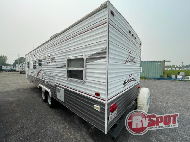 2007 CrossRoads RV Zinger ZT-31QB in Travel Trailers & Campers in City of Montréal - Image 2