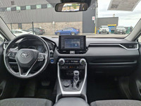 Come see this certified 2019 Toyota RAV4 Hybrid XLE AWD | Sunroof | Heated Seats | Radar Cruise | Bl... (image 4)