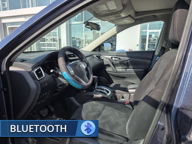 2014 Nissan Rogue SV  - Sunroof -  Bluetooth -  Heated Seats in Cars & Trucks in Ottawa - Image 2