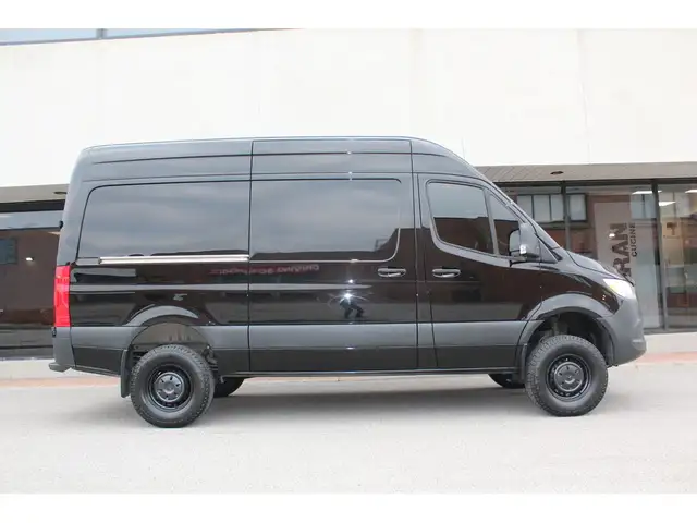 2021 Mercedes-Benz Sprinter Cargo Van \"4X4\" - \"3.0L DIESEL\"  in Cars & Trucks in City of Toronto - Image 32
