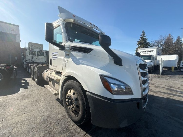 2018 Freightliner T12664ST in Heavy Trucks in City of Montréal