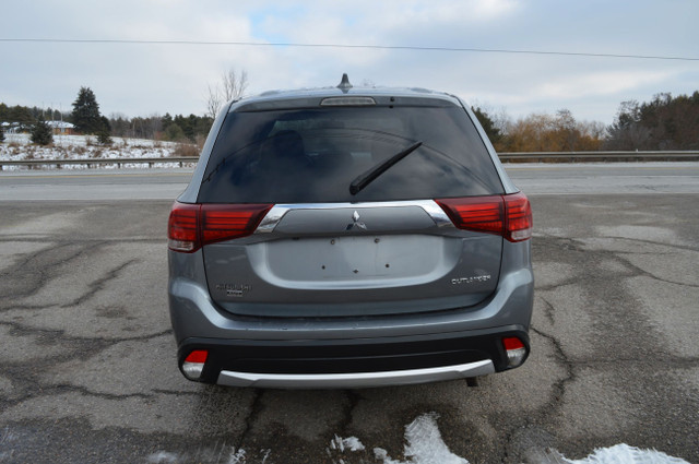 2018 MITSUBISHI OUTLANDER ES ES in Cars & Trucks in Markham / York Region - Image 4