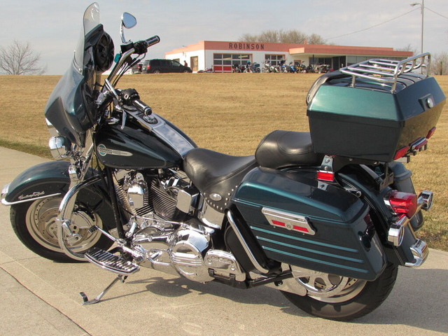  2002 Harley-Davidson FLSTC Heritage Softail Classic Gear Drive  in Street, Cruisers & Choppers in Leamington - Image 3