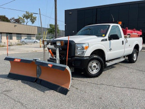 2015 Ford F 350 4WD 6.7L DIESEL-ARCTIC SNOW PLOW-WESTERN TORNADO SALTER