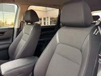 Balance of factory warranty optional extended coverage available , no accidents, awd confidence, App... (image 8)