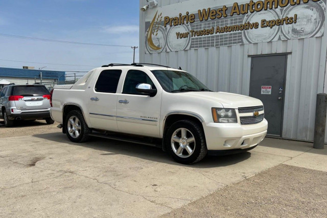 2012 Chevrolet Avalanche LTZ  5.3L V8 in Cars & Trucks in Saskatoon - Image 4
