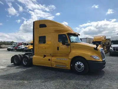 2020 INTERNATIONAL LT625;Heavy Duty Trucks - Conventional Truck w/ Sleeper Penske Location 632 BELGR...