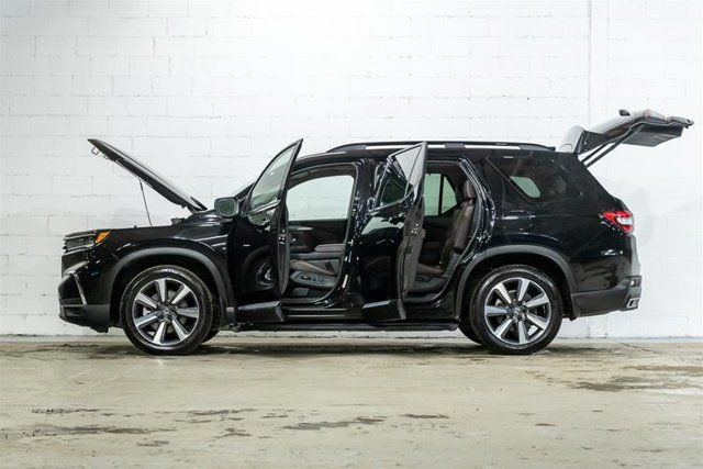 2023 Honda Pilot Touring AWD | Premium | Accès Confort in Cars & Trucks in City of Montréal - Image 4
