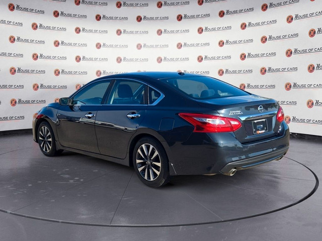 2017 Nissan Altima 4dr Sdn I4 CVT 2.5 S in Cars & Trucks in Medicine Hat - Image 4