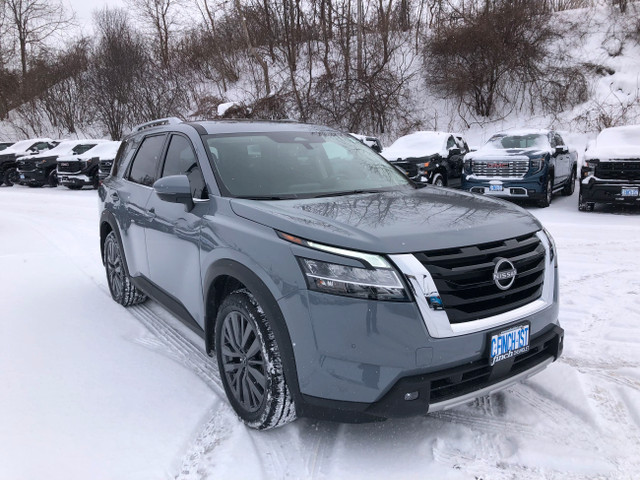2024 Nissan Pathfinder SL V6 AWD in Cars & Trucks in London - Image 3