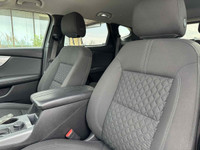CHECK OUT THIS 2022 CHEVROLET BLAZER LT - A CLEAN, ADORABLE UNIT THATS AS PRACTICAL AS IT IS FUN TO... (image 8)