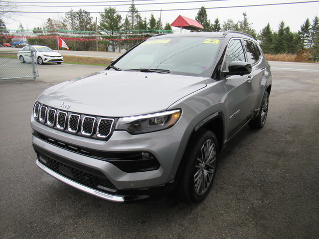 2023 Jeep Compass Limited 4x4 w/ Upgraded Wheels | PWR LIFTGATE  in Cars & Trucks in Saint John - Image 4