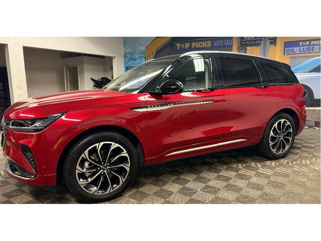 2024 Lincoln Nautilus Reserve, Low Mileage, Red Carpet Metallic! in Cars & Trucks in North Bay - Image 2