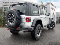 This Jeep Wrangler has a dependable ERC 3.6L Pentastar(TM) VVT V6 engine w/ESS engine powering this... (image 5)