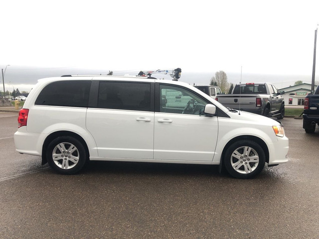 2019 Dodge Grand Caravan Crew in Cars & Trucks in Lloydminster - Image 4