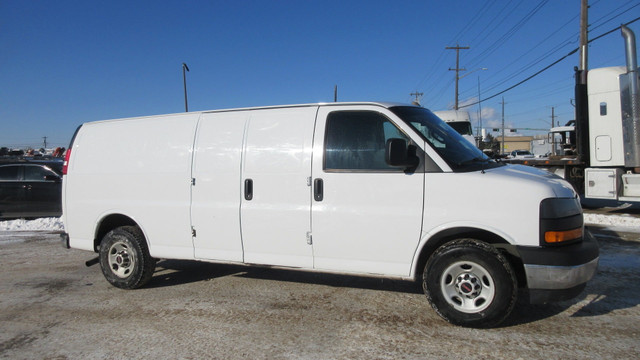 2017 GMC 3500 HD CARGO VAN in Cars & Trucks in Edmonton - Image 4