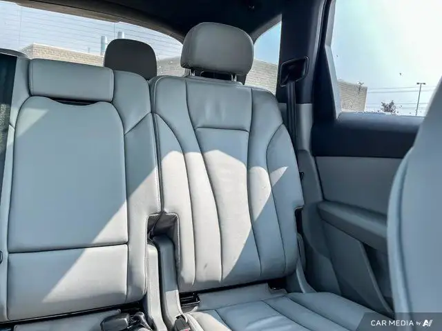 2022 Audi Q7 Komfort 45 Quattro, 7 Pass, Panoramic Sunroof in Cars & Trucks in Guelph - Image 16