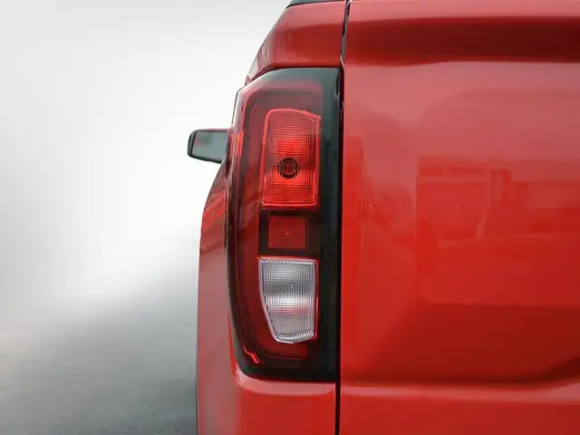 2025 GMC Sierra 1500 ELEVATION in Cars & Trucks in City of Montréal - Image 12