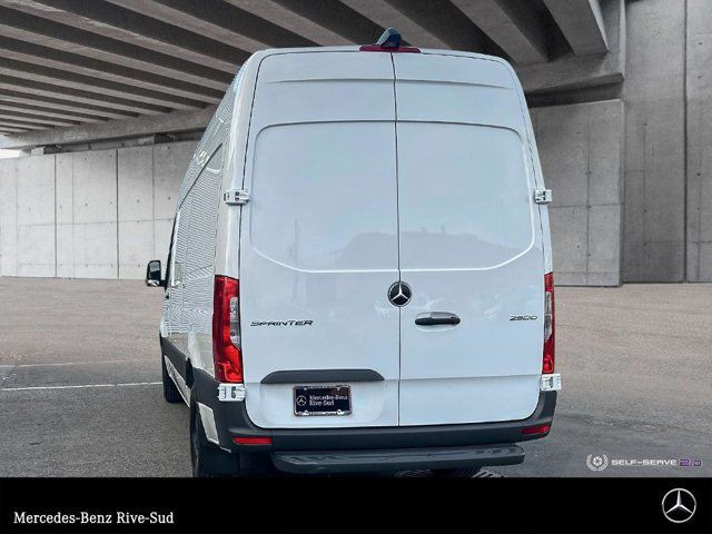 2025 Mercedes-Benz Sprinter 2500 144 Wheelbase Standard Roof RWD in Cars & Trucks in Longueuil / South Shore - Image 3