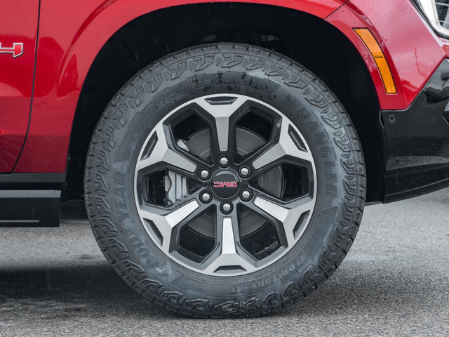 2025 GMC Yukon AT4 in Cars & Trucks in Markham / York Region - Image 4