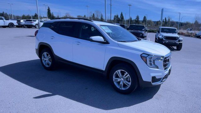 2023 GMC Terrain SLE | AWD | Backup Camera | Heated Seats in Cars & Trucks in Prince George - Image 2
