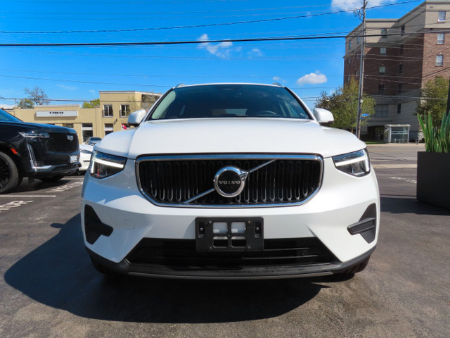 2023 Volvo XC40 B5 AWD Core - Navigation System - Leather !!! in Cars & Trucks in Oakville / Halton Region - Image 3