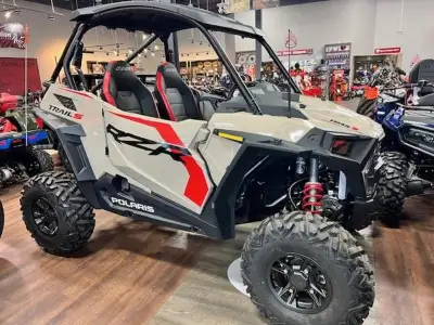 2025 RZR TRAIL S ULTIMATE! Buy NOW and save over $2,100 off MSRP! FREIGHT & PREP INCLUDED.. 2025 Pol...