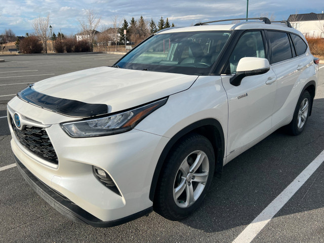 2020 Toyota Highlander Hybrid XLE in Cars & Trucks in Longueuil / South Shore