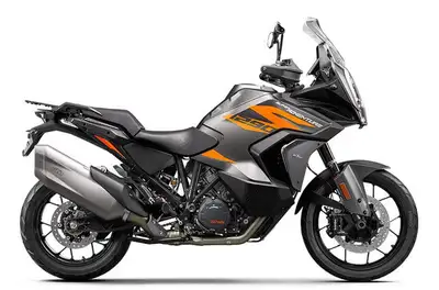 Engine Type: V Twin Displacement: 79.4 cu. in. (1301 cc) Bore and Stroke: Bore: 4.25 in. (108 mm); S...