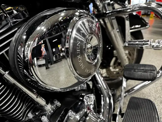 2003 Harley-Davidson ROAD KING CLASSIC SAVE $1000 RABAIS in Sport Touring in Ottawa - Image 4